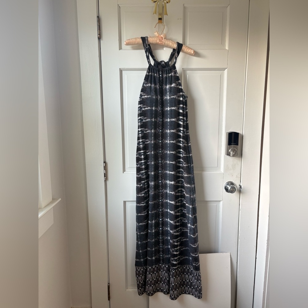 Athleta Black and White Patterned Halter Neck Built in Bra Maxi Dress Size S